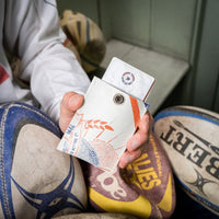 Porte-cartes rugby upcyclé en ballon - La Vie est Belt La vie est belt Hersée Paris 9